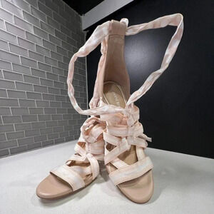 NEW never worn Gianni Bini 4” heel strap sandles size 10